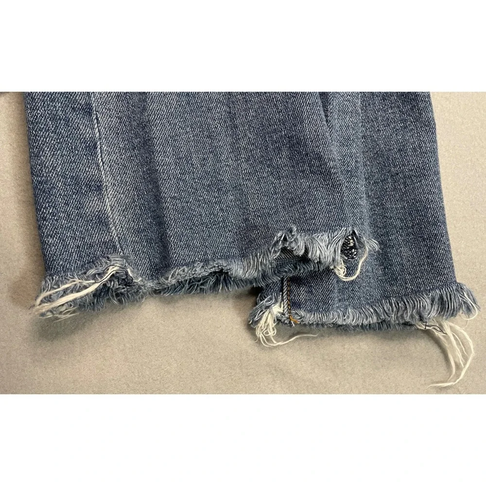 LOFT‎ Modern Straight Leg Distressed Jeans Medium Wash Raw Hem Size 6 28(26)